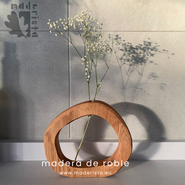 Jarrón minimalista madera de roble