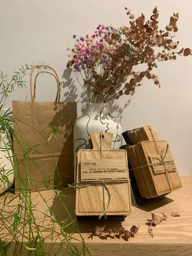 Minitablas /posavasos artesanales de madera de nogal, fresno, roble y haya