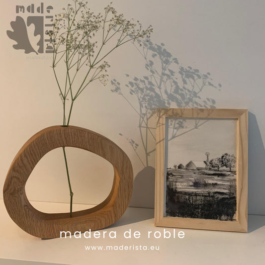 Jarrón minimalista madera de roble